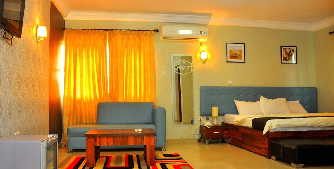 Royal Kaft Hotel Ikorodu Luaran gambar