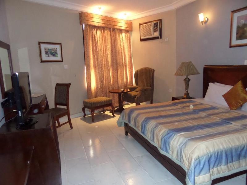 Royal Kaft Hotel Ikorodu Luaran gambar